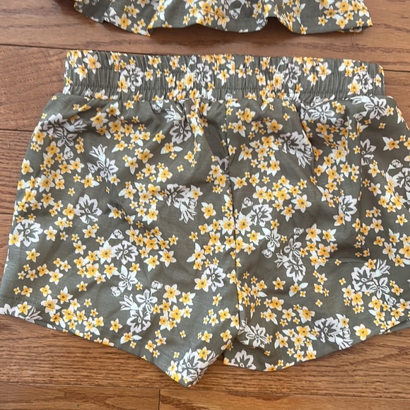 Girls size 12 New with Tags Kenzie Girl Short Outfit - Picture 4 of 6